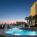 호텔 Crowne Plaza - Algarve By Ihg 빌라모라