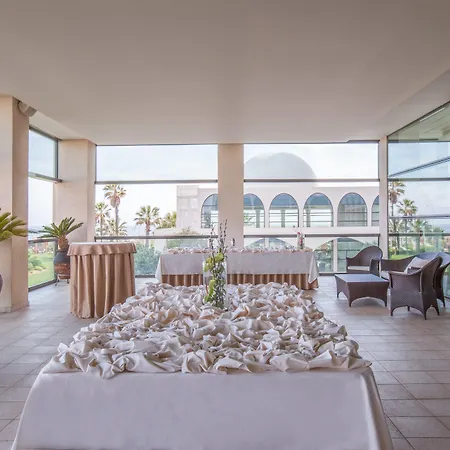 Crowne Plaza - Algarve By Ihg فيلامورا