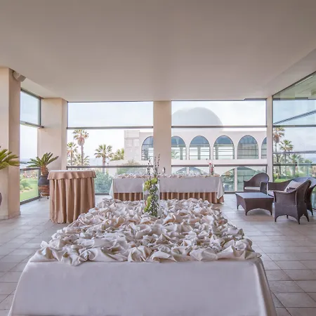 Ξενοδοχείο Crowne Plaza - Algarve By Ihg Βιλαμούρα